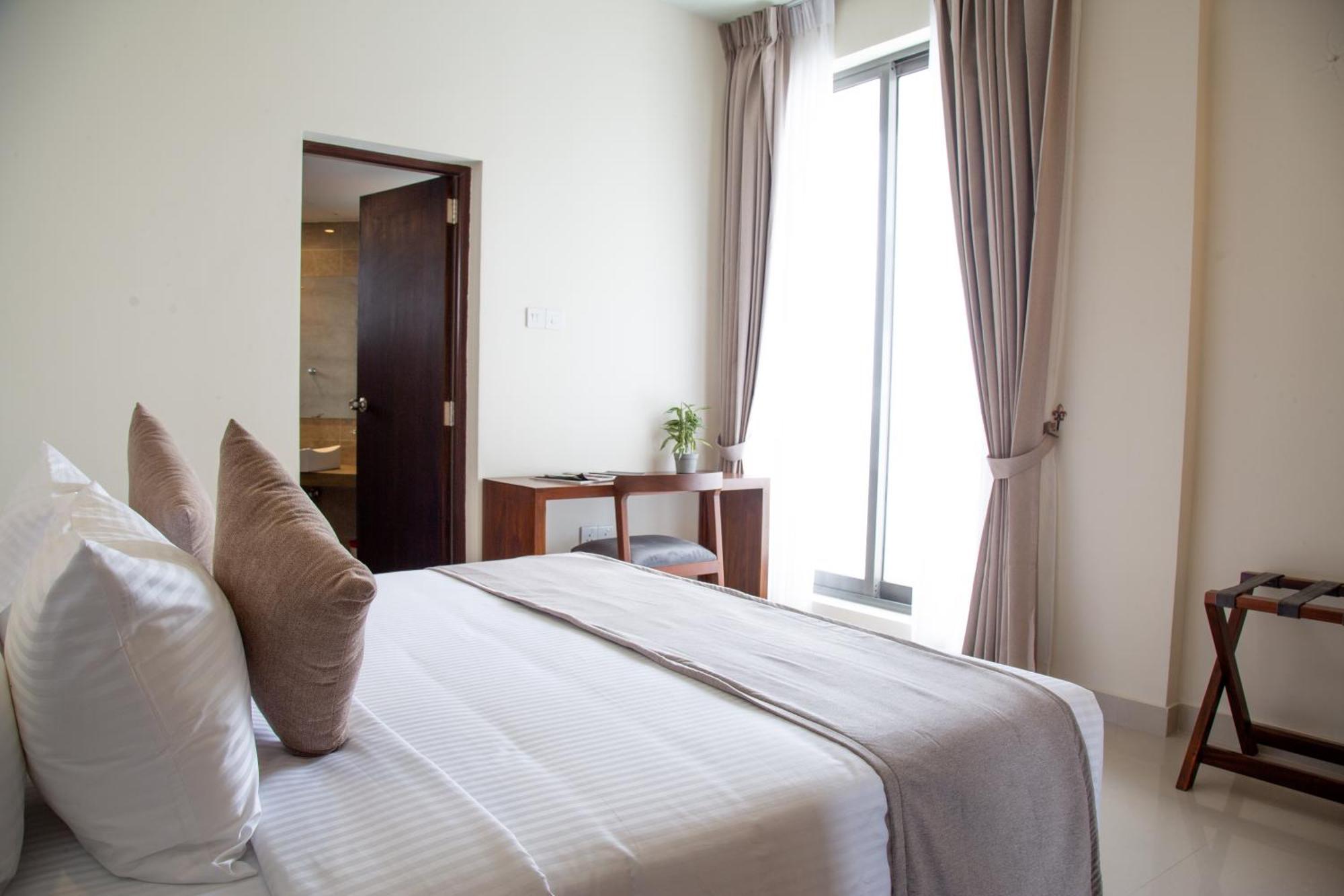 Marine Suites Colombo Exterior photo
